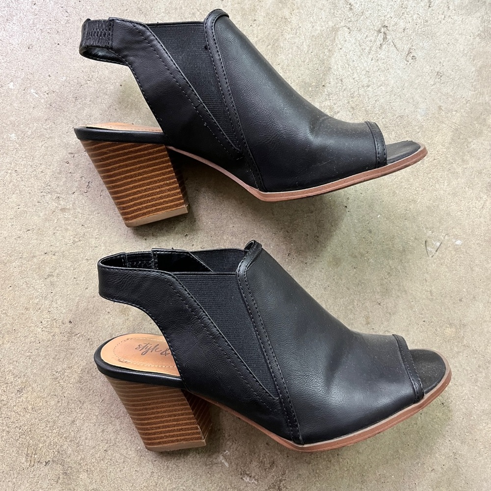 Block heel still in great condition!